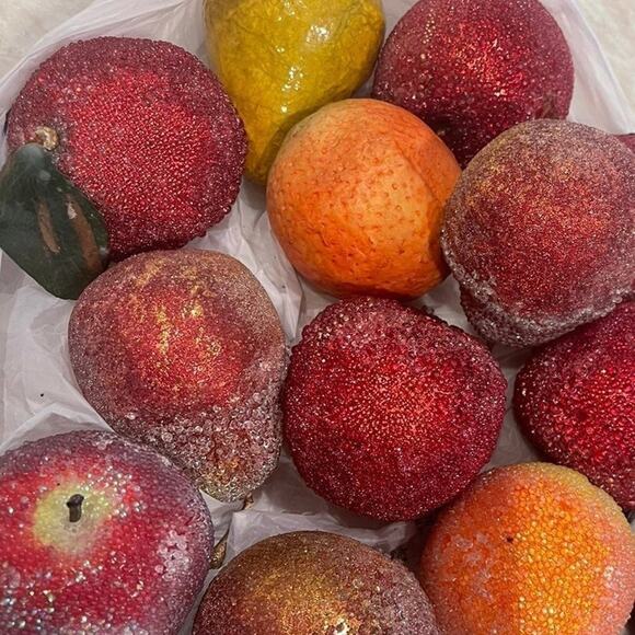 Assorted decorative fruit apples, pear’s - Picture 2 of 3